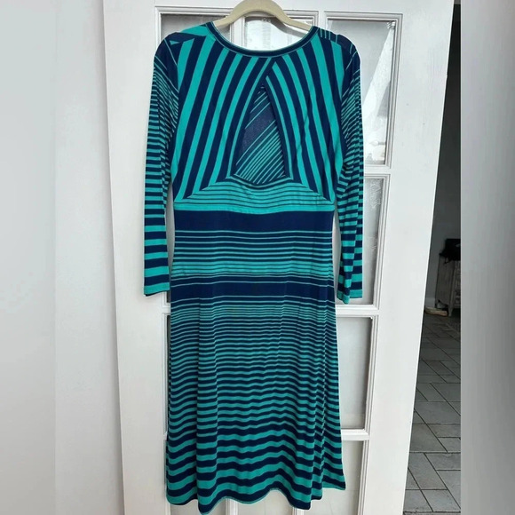 BCBGMAXAZRIA Cintia Teal Sea Blue Green Stripe Shift Dress Open Back Size Large - Picture 3 of 12